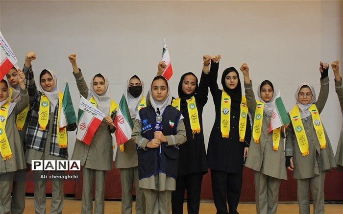 باشکوه تر از گذشته در راهپیمایی ۲۲ بهمن شرکت می کنیم / فیلم