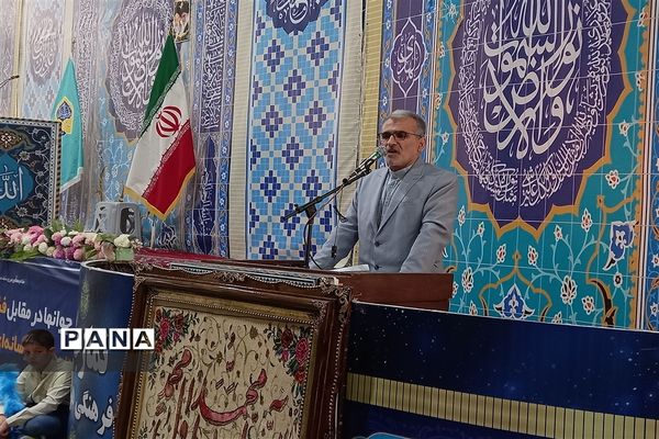 میز خدمت در نمازجمعه شهرستان قدس به‌مناسبت دهه فجر در شهرستان قدس