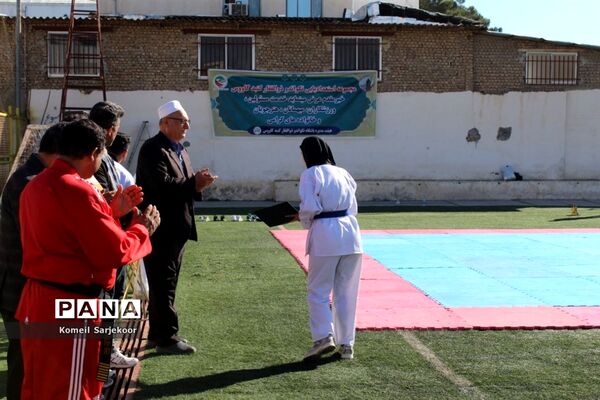 همایش تکواندو کاران در شهرستان گنبد