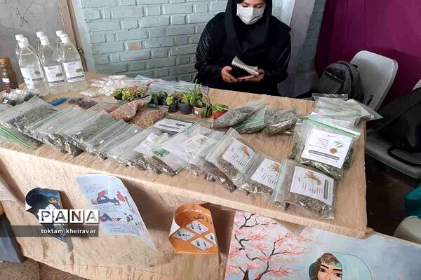 برپایی نمایشگاه انقلاب در مصلی امام خامنه ای شیروان