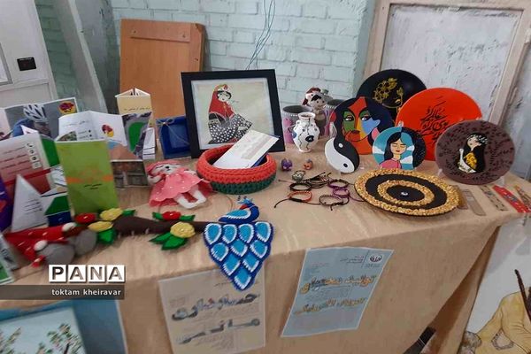 برپایی نمایشگاه انقلاب در مصلی امام خامنه ای شیروان