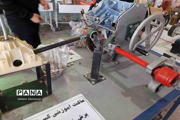 برپایی نمایشگاه انقلاب در مصلی امام خامنه ای شیروان