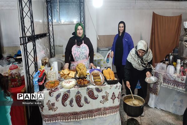 نمایشگاه گل و گیاه و سوغات درقائمشهر