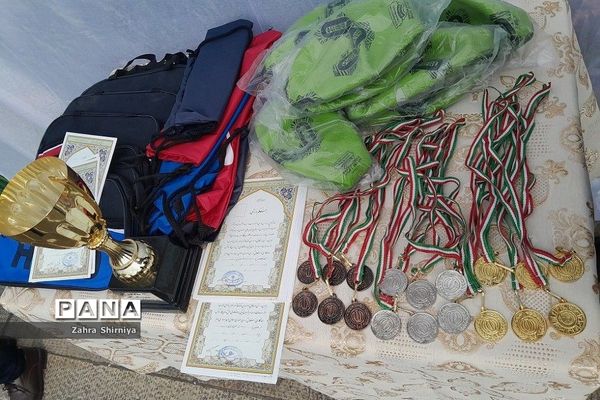 فینال مسابقات جام شهید سلیمانی در دبستان شهید بهشتی یک ناحیه یک شهرری