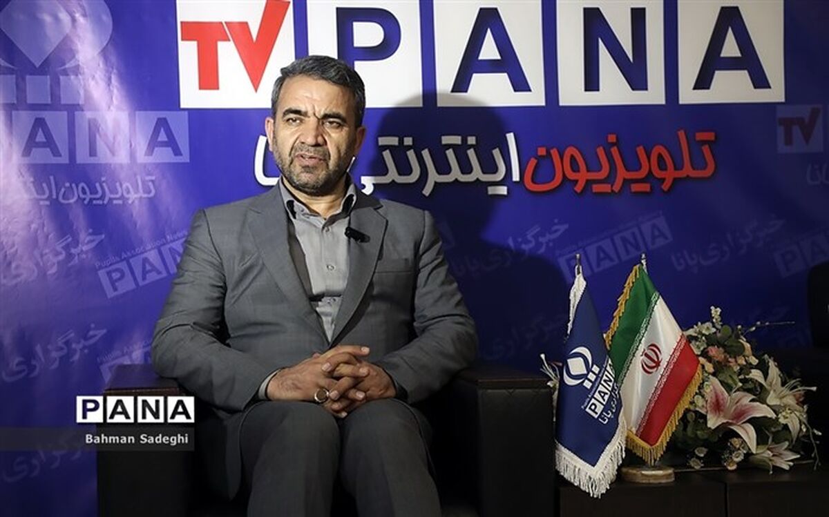 معلمان و دانش‌آموزان مانند گذشته ‌در راهپیمایی یوم‌الله 22 بهمن و انتخابات نقش‌آفرینی کنند