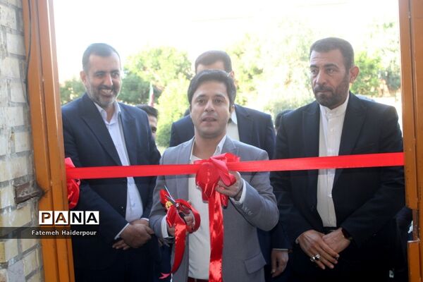 نمایشگاه تولیدات هنرستان‌های فنی حرفه‌ای و کار دانش استان بوشهر