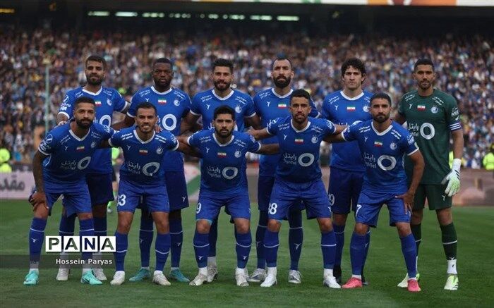 خط هافبک استقلال باید تقویت شود