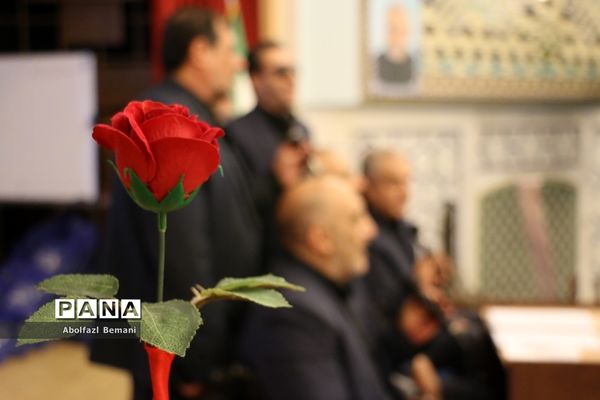 یادواره «پدران آسمانی» در دبیرستان شاهد نجمیه قم -1