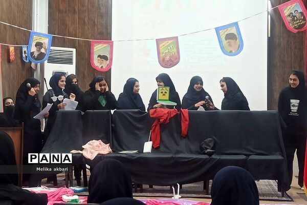 جشن انقلاب در مدارس ناحیه 2 شهرری