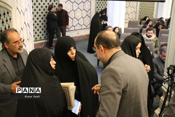 یادواره «پدران آسمانی» در دبیرستان شاهد نجمیه قم-2