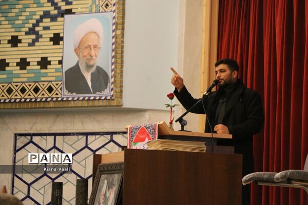 یادواره «پدران آسمانی» در دبیرستان شاهد نجمیه قم-2