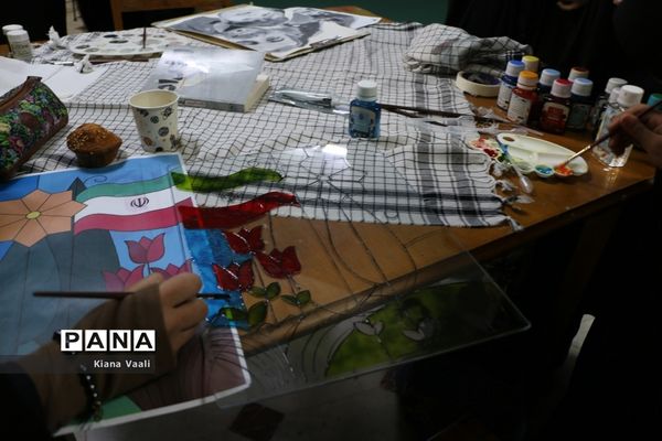 یادواره «پدران آسمانی» در دبیرستان شاهد نجمیه قم-2