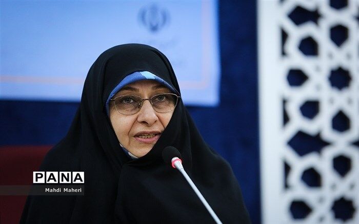 افزایش ۱۷ برابری آمار آموزش و فارغ‌التحصیلی زنان بعد از انقلاب