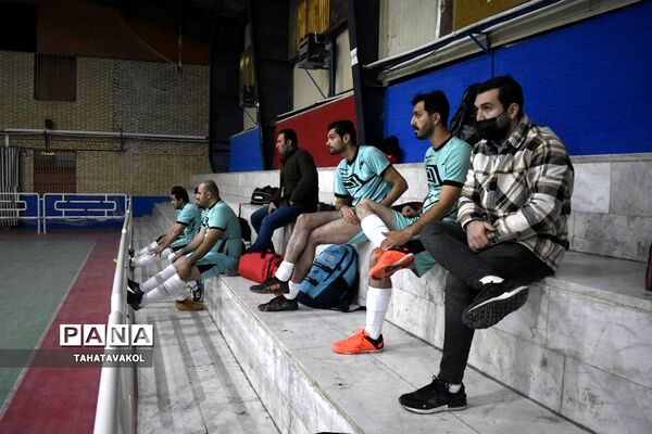 مسابقه فوتسال کارکنان شهرستان پردیس با حضور تیم آموزش و پرورش این شهرستان