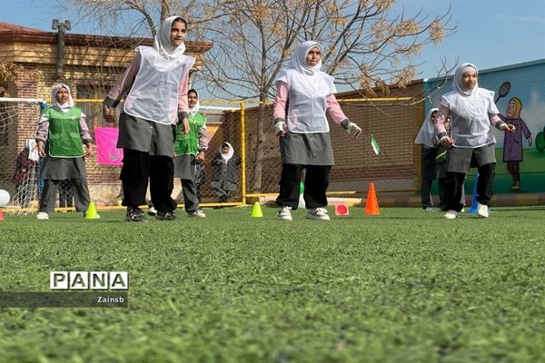 مسابقه داژبال در آموزشگاه کوثر شهر جوادآباد