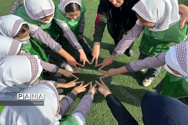 مسابقه داژبال در آموزشگاه کوثر شهر جوادآباد