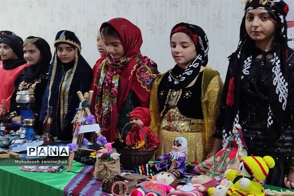 جشنواره اقوام و ملل در دبیرستان شهید زهره‌وند قرچک