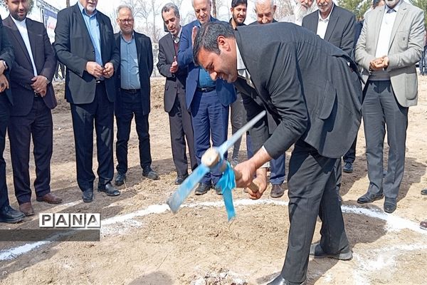 آیین کلنگ زنی و احداث مدرسه ۹ کلاسه در ورامین