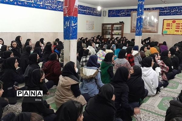 کارگاه  گفتمان مسیر روشن در قرچک