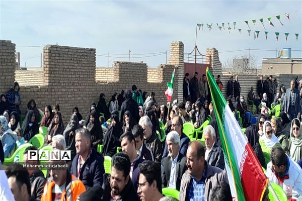 آیین افتتاح پروژه‌های عمرانی شهرداری ریوند به مناسبت دهه فجر