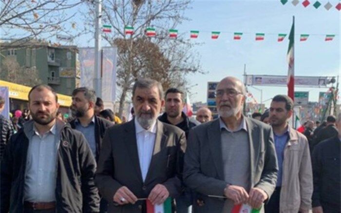 حضور محسن رضایی در راهپیمایی ۲۲ بهمن