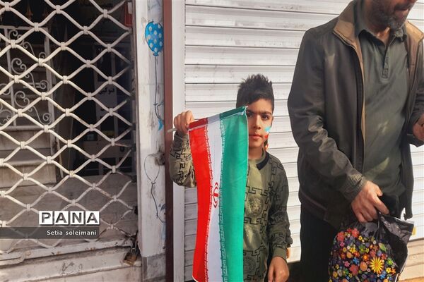 حضور کودکان قائمشهری در راهپیمایی ۲۲ بهمن