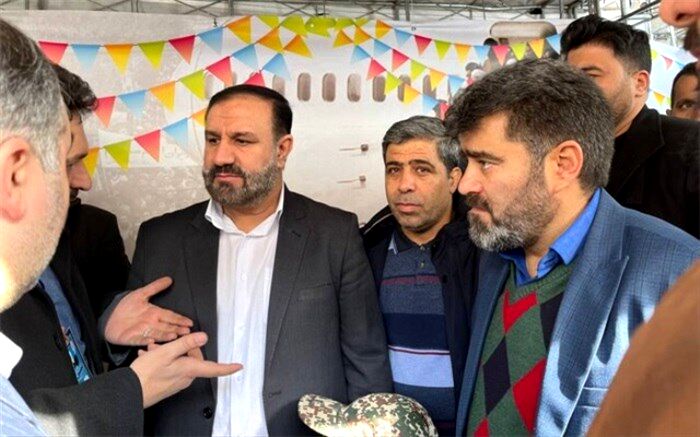برپایی میز خدمت دادگستری تهران در میدان فردوسی