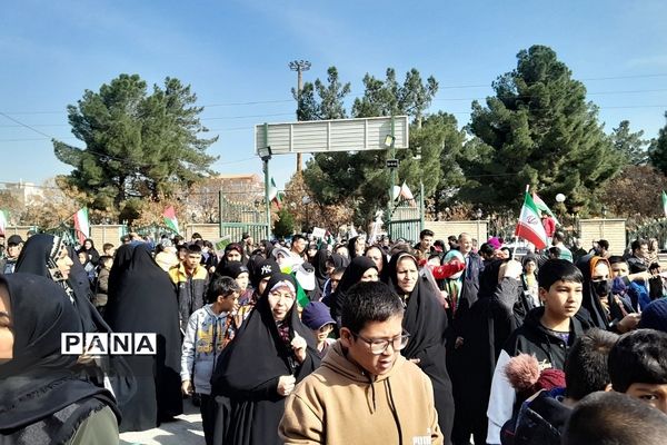 خروش مردم فشافویه در جشن پیروزی انقلاب اسلامی