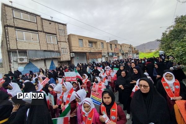 موج وحدت مردم حاجی‌آباد در راهپیمایی ۲۲ بهمن