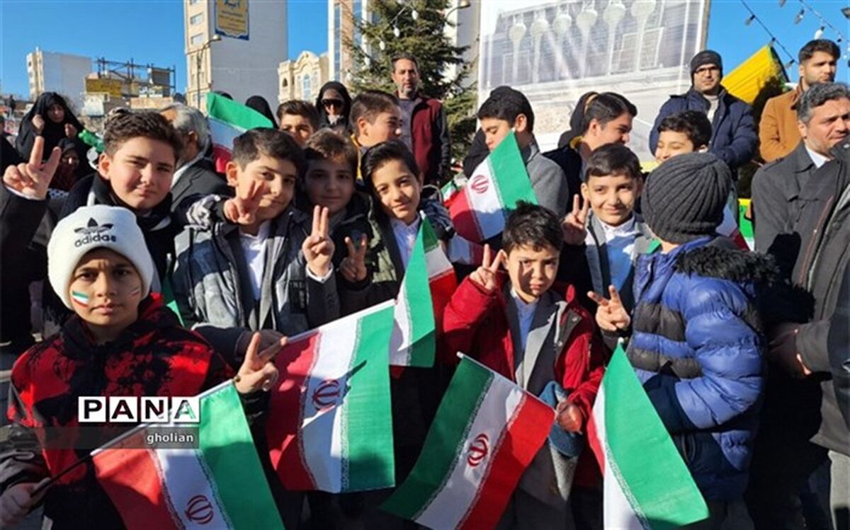 راهپیمایی یوم‌الله ۲۲ بهمن در اردبیل برگزار شد