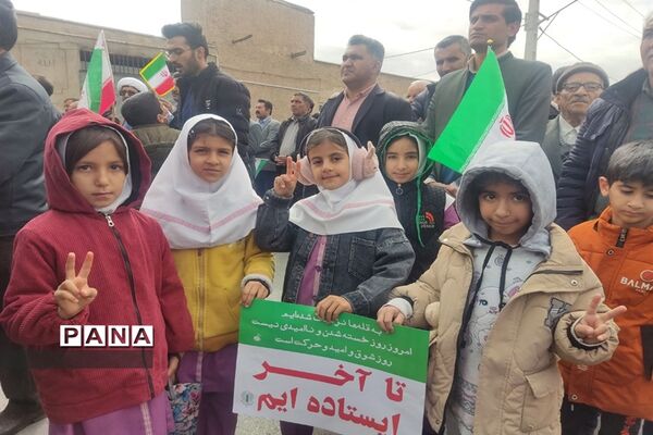 لحظه‌ به‌ لحظه با مردم سروستان در جشن ۴۵ سالگی انقلاب اسلامی