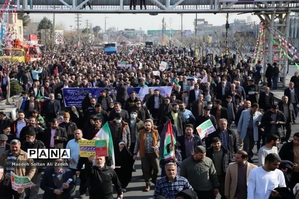 حضور پرشور مردم اسلامشهر در راهپیمایی یوم‌الله 22 بهمن