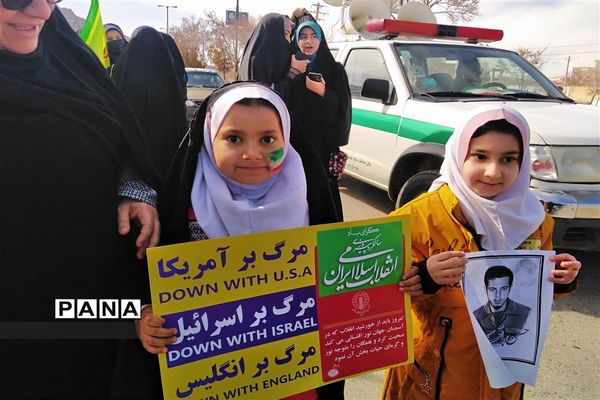 حضور پرشور مردم در راهپیمایی 22 بهمن در شهرستان بن