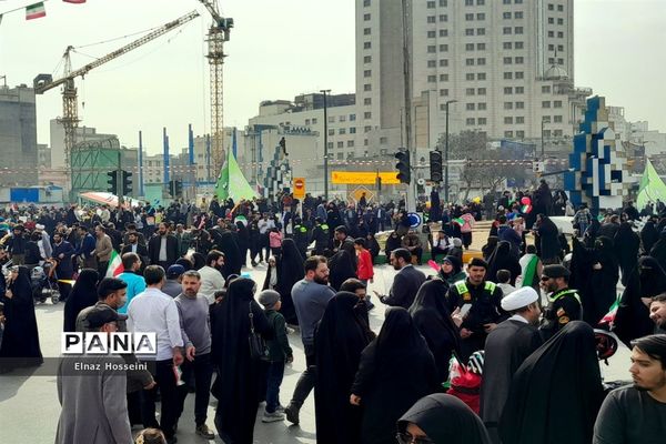 راهپیمایی ۲۲ بهمن در مشهد مقدس‌