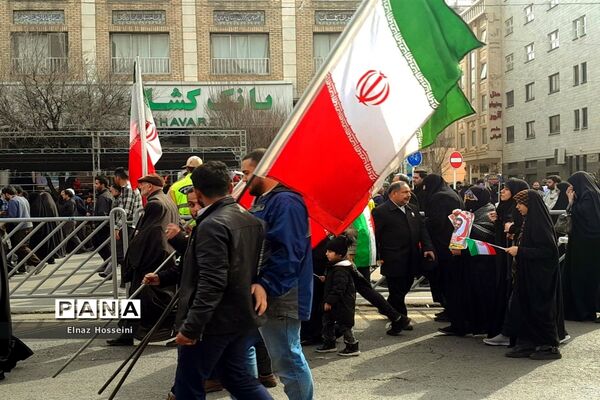 راهپیمایی ۲۲ بهمن در مشهد مقدس‌