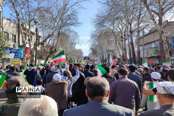 راهپیمایی بیست و دوم بهمن در شهرستان گنبد کاووس