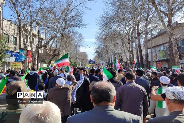 راهپیمایی بیست و دوم بهمن در شهرستان گنبد کاووس