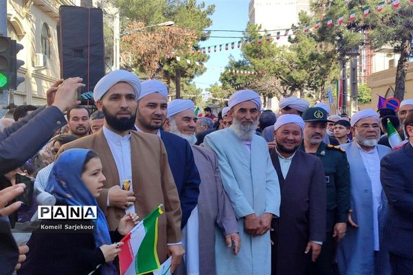 راهپیمایی بیست و دوم بهمن در شهرستان گنبد کاووس