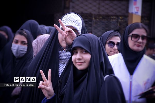 راهپیمایی ۲۲ بهمن در شهرستان زابل