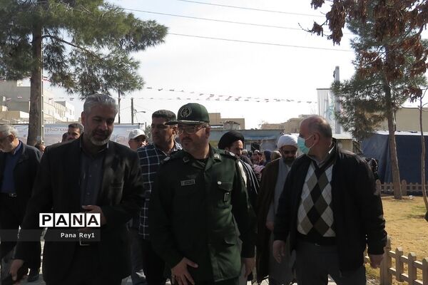 راهپیمایی پرشور مر‌دم شهرری و قیامدشت در گرامیداشت چهل و پنجمین سالگرد پیروزی انقلاب اسلامی ایران