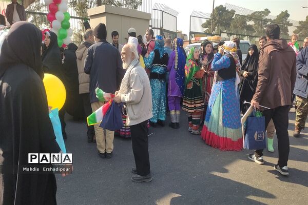 راهپیمایی ۲۲ بهمن ماه در میدان آزادی تهران