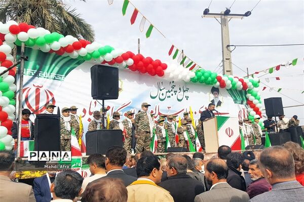 حضور پرشور دانش‌آموزان و فرهنگیان بهبهانی در راهپیمایی یوم الله 22 بهمن ماه