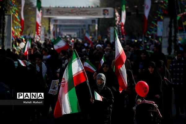 راهپیمایی ۲۲ بهمن در تهران