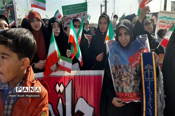 راهپیمایی باشکوه یوم‌الله ۲۲ بهمن در شهرستان ملارد