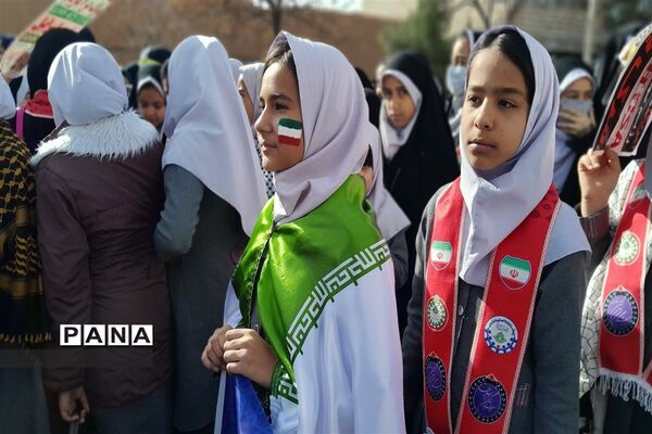 راهپیمایی 22 بهمن در شهر سلامی