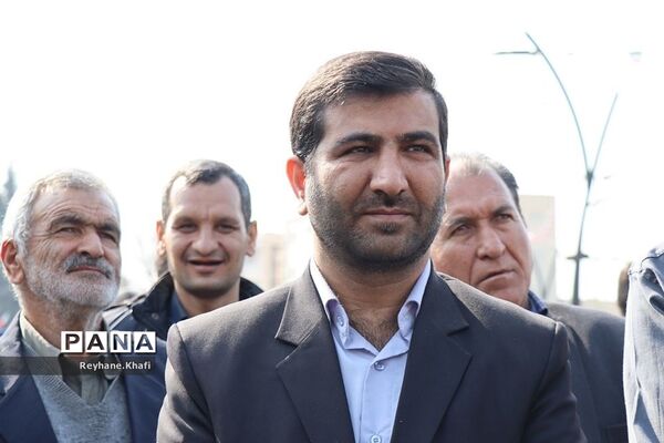 حضور پرشور مردم غیور پاکدشت در راهپیمایی 22 بهمن