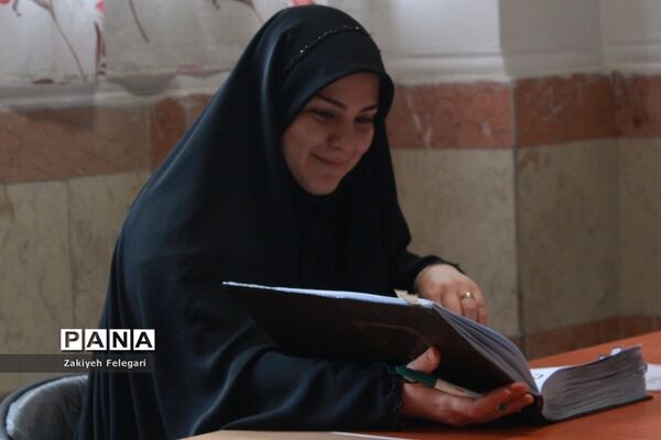 طرح اداره یک روزه مدرسه توسط انجمن در مدرسه ابتکار
