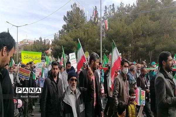 حضور مردم غیور بیرجندی در راهپیمایی یوم الله 22 بهمن