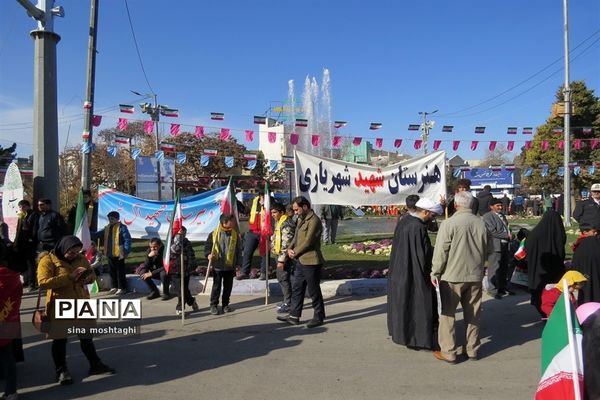 راهپیمائی ۲۲بهمن ماه۱۴۰۲ با حضور پرشور شهروندان شهرستان بجنورد