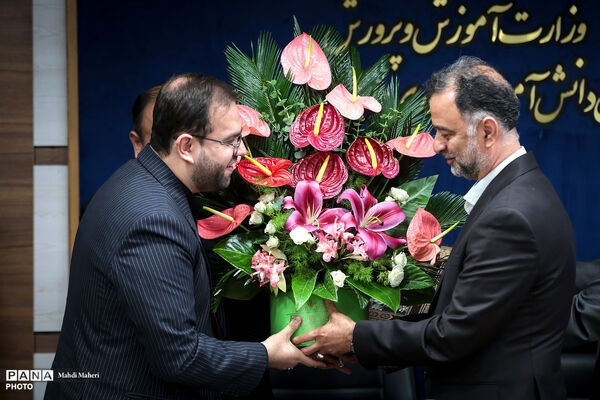مراسم تکریم  و معارفه قائم‌مقام سازمان دانش‌آموزی